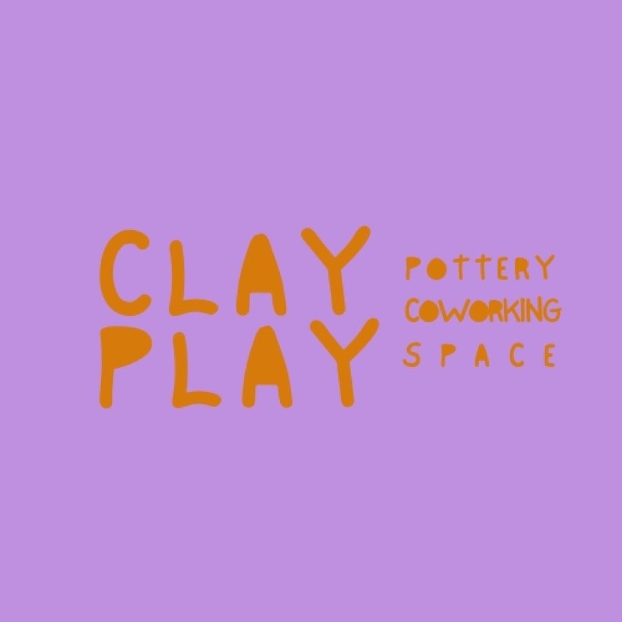 Clay Play keramikos bendradarbystės erdvės logotipas